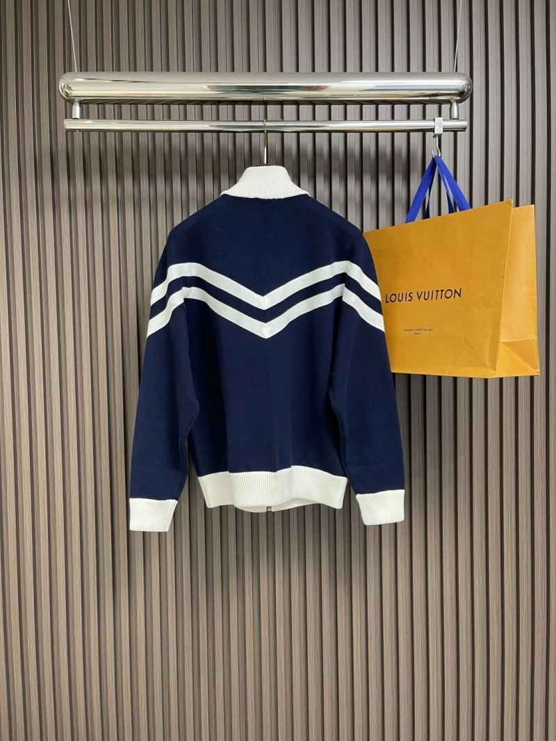 Vibrant Louis Vuitton Outwear 134882