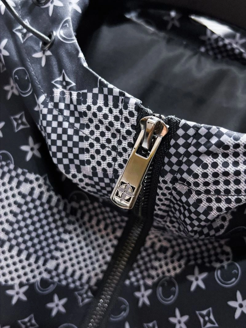 Louis Vuitton Outwear SportInspired 134881