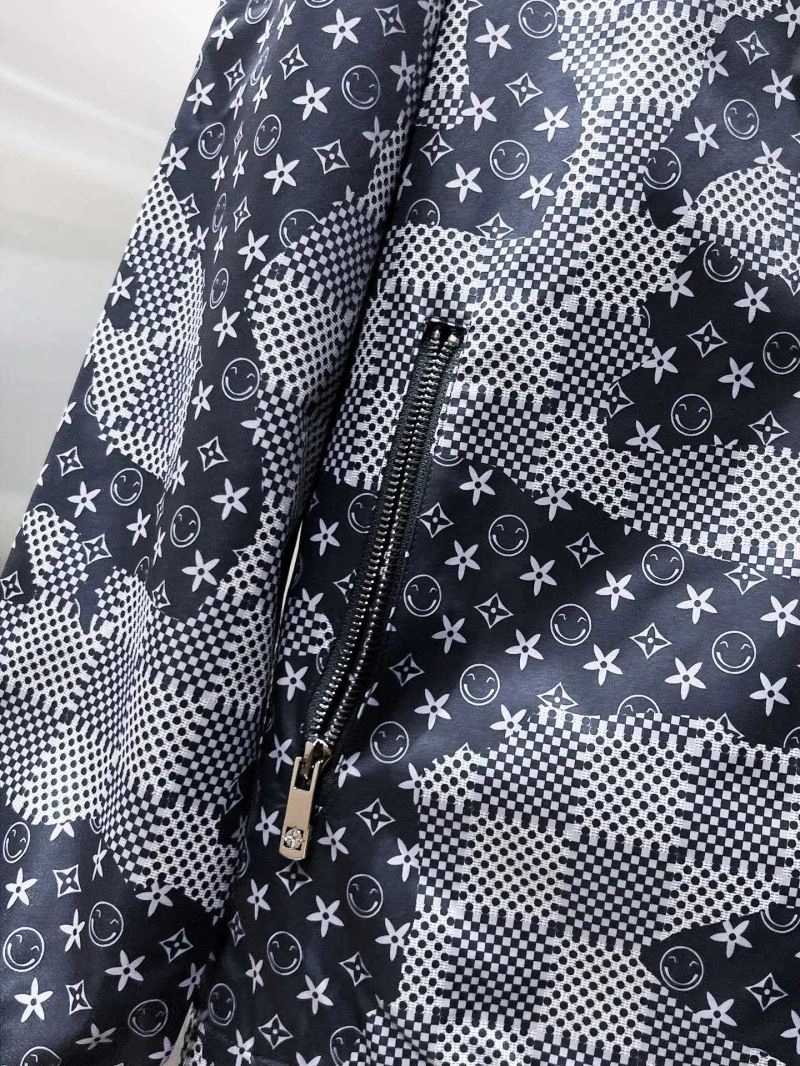 Louis Vuitton Outwear SportInspired 134881