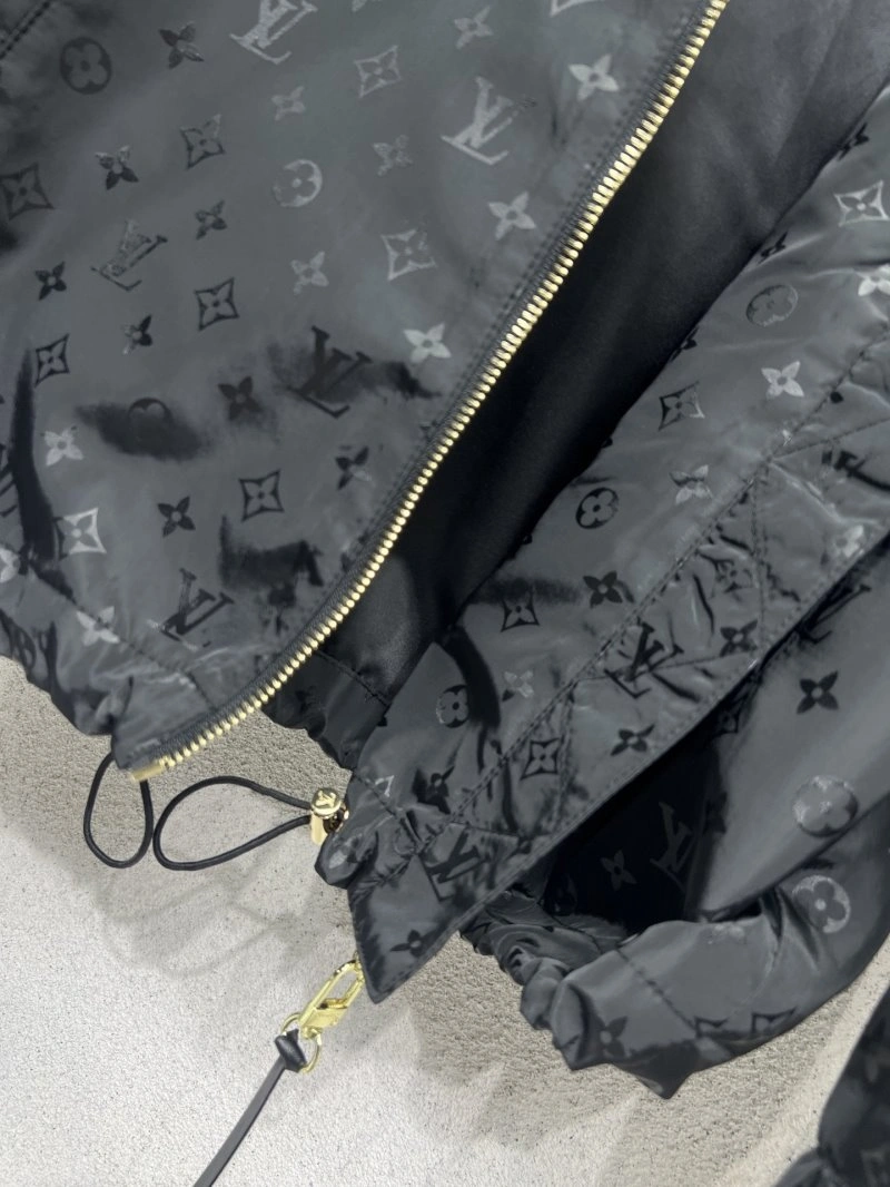 Louis Vuitton Outwear Minimalist 131390