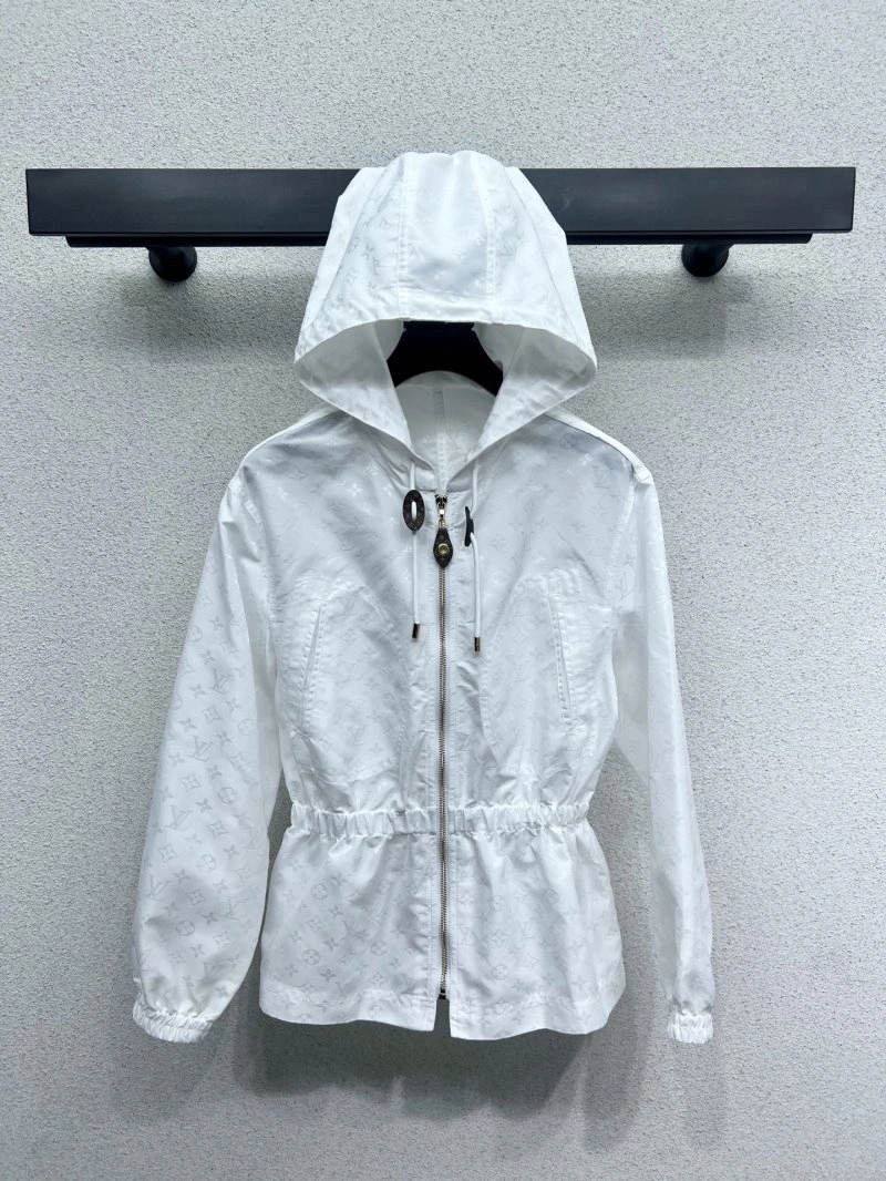 Comfortable Louis Vuitton Outwear 131388