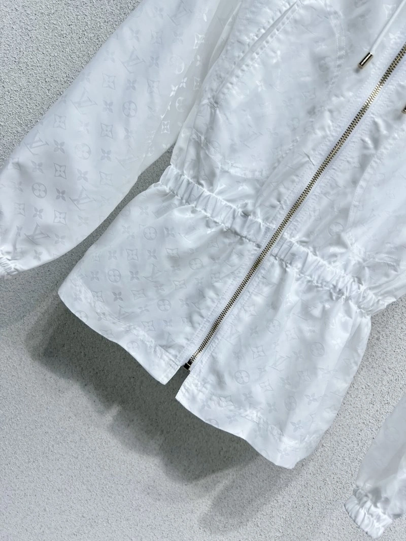 Comfortable Louis Vuitton Outwear 131388