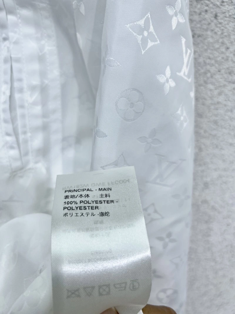 Comfortable Louis Vuitton Outwear 131388