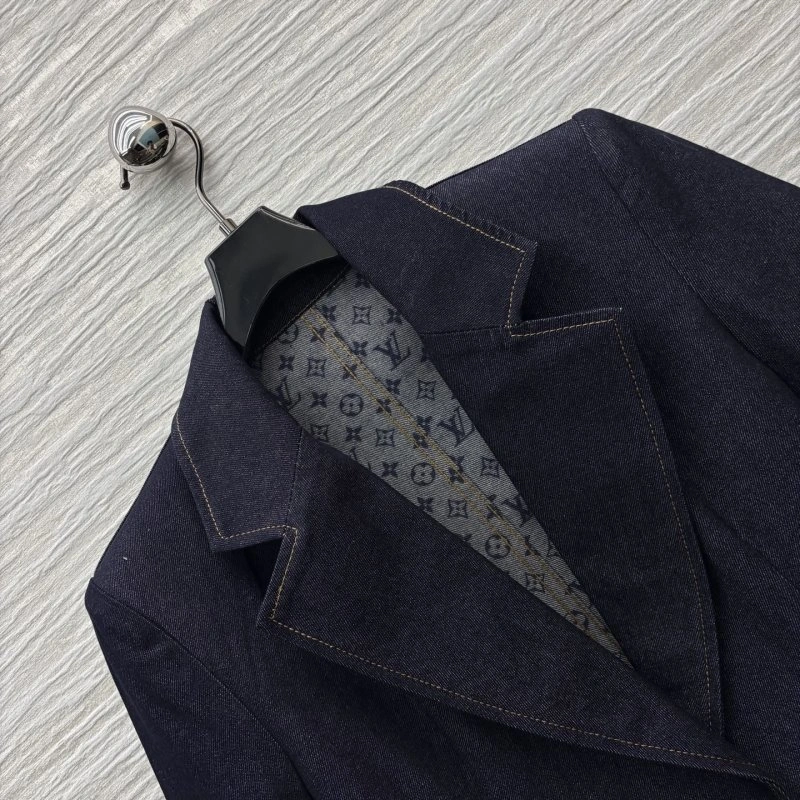 Durable Louis Vuitton Outwear 131378