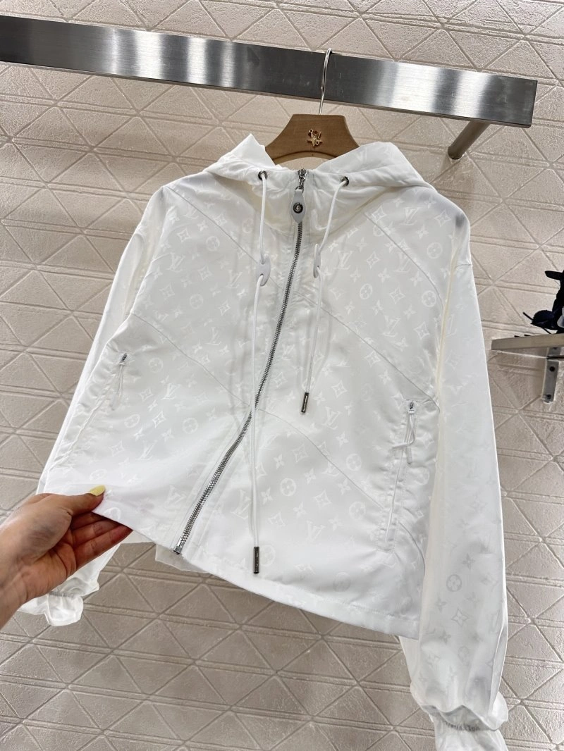 ZipUp Louis Vuitton Outwear 131253