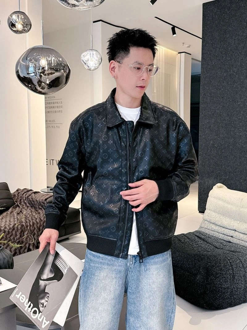 Breathable Louis Vuitton Outwear 133951