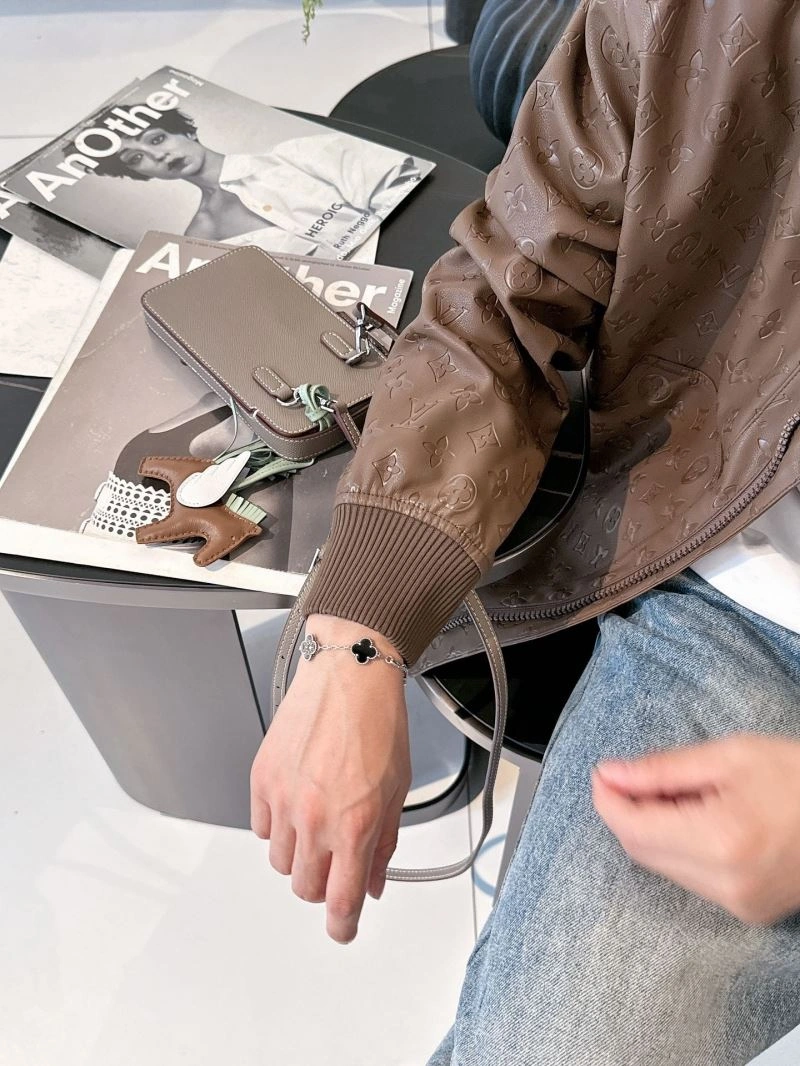 Louis Vuitton Outwear Sophisticated 133943