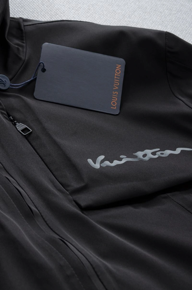 Attractive Louis Vuitton Outwear 133938