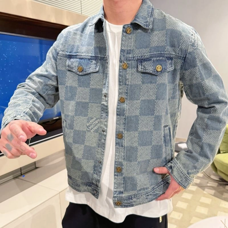 Louis Vuitton Outwear OnTrend 133935