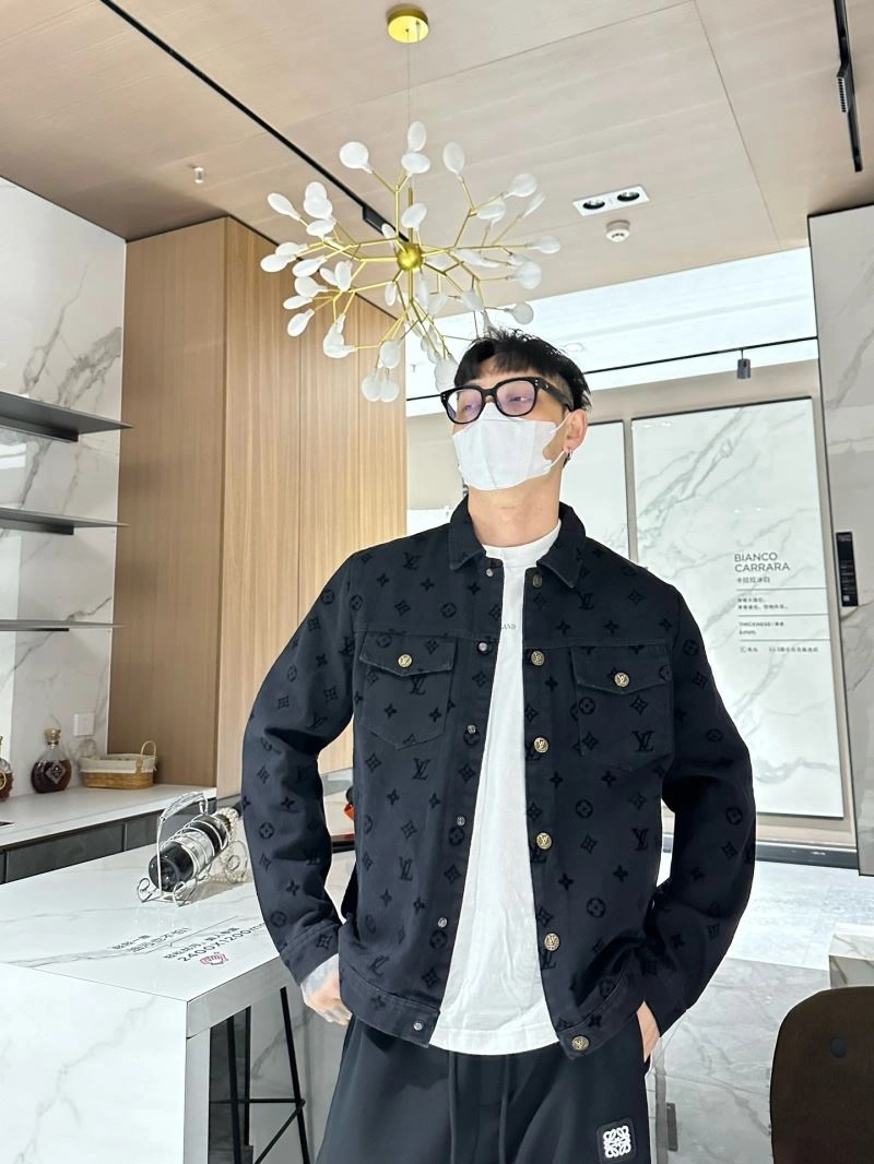 Attractive Louis Vuitton Outwear 133928