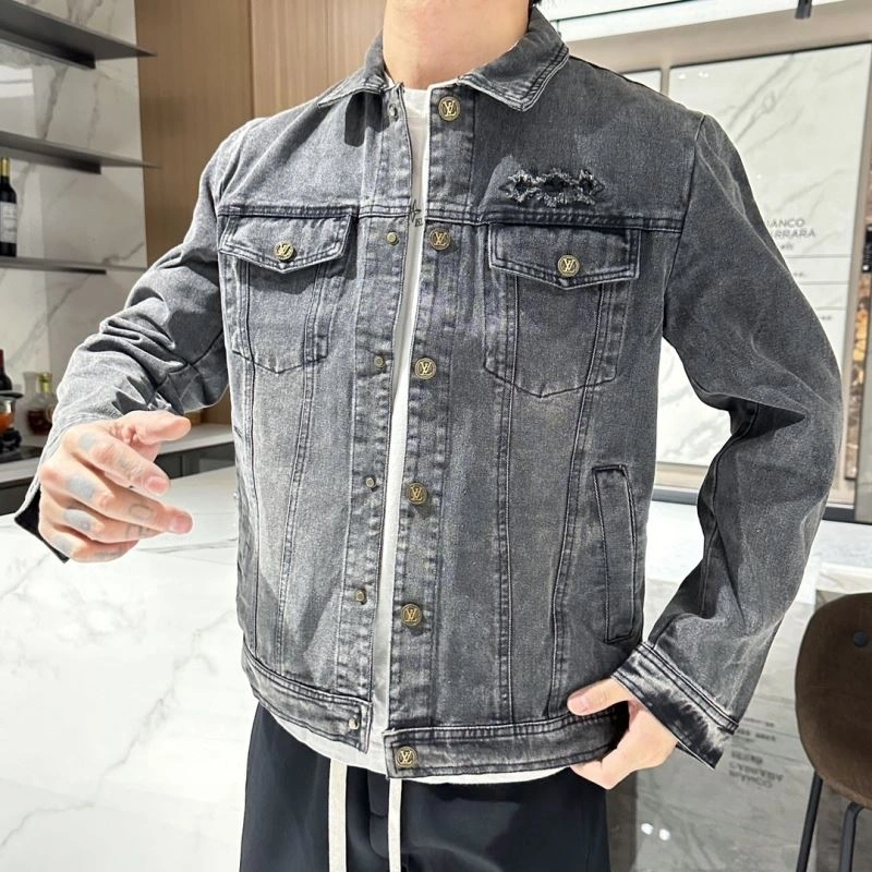 Louis Vuitton Outwear Sporty 133939