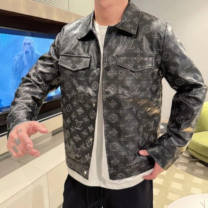 WellDesigned Louis Vuitton Outwear 133946