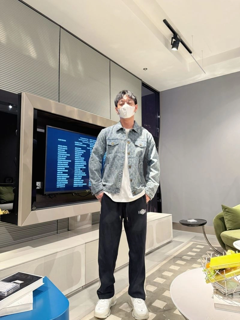 Louis Vuitton Outwear Trendy 133945