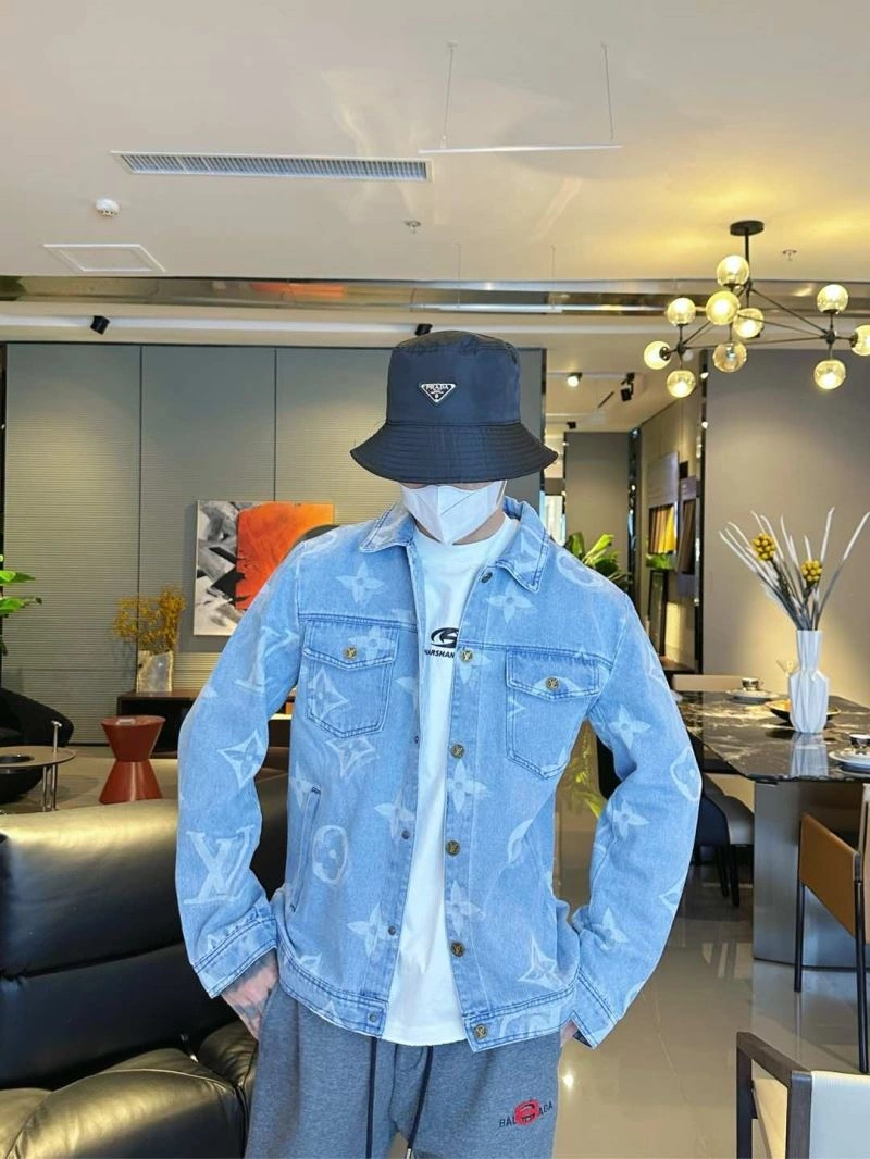 Reliable Louis Vuitton Outwear 133934