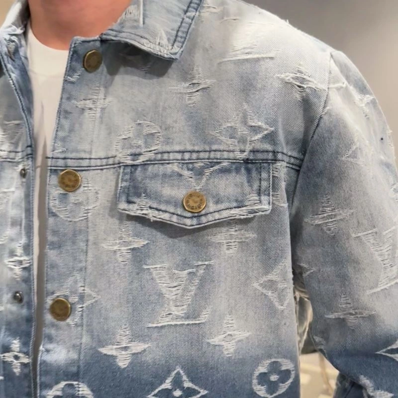 Premium Louis Vuitton Outwear 133924