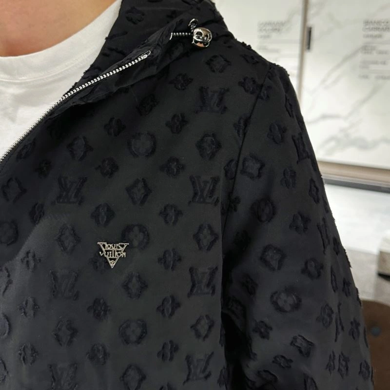 Colorful Louis Vuitton Outwear 133940