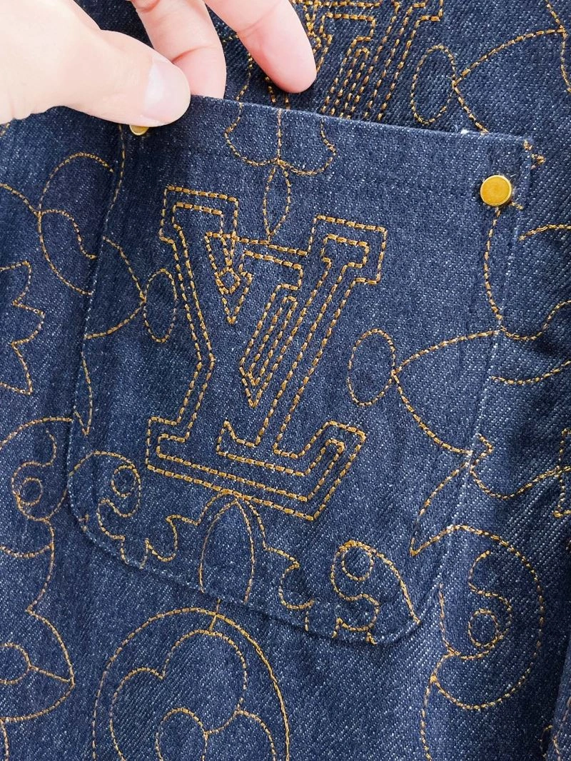 SoftTouch Louis Vuitton Outwear 133923