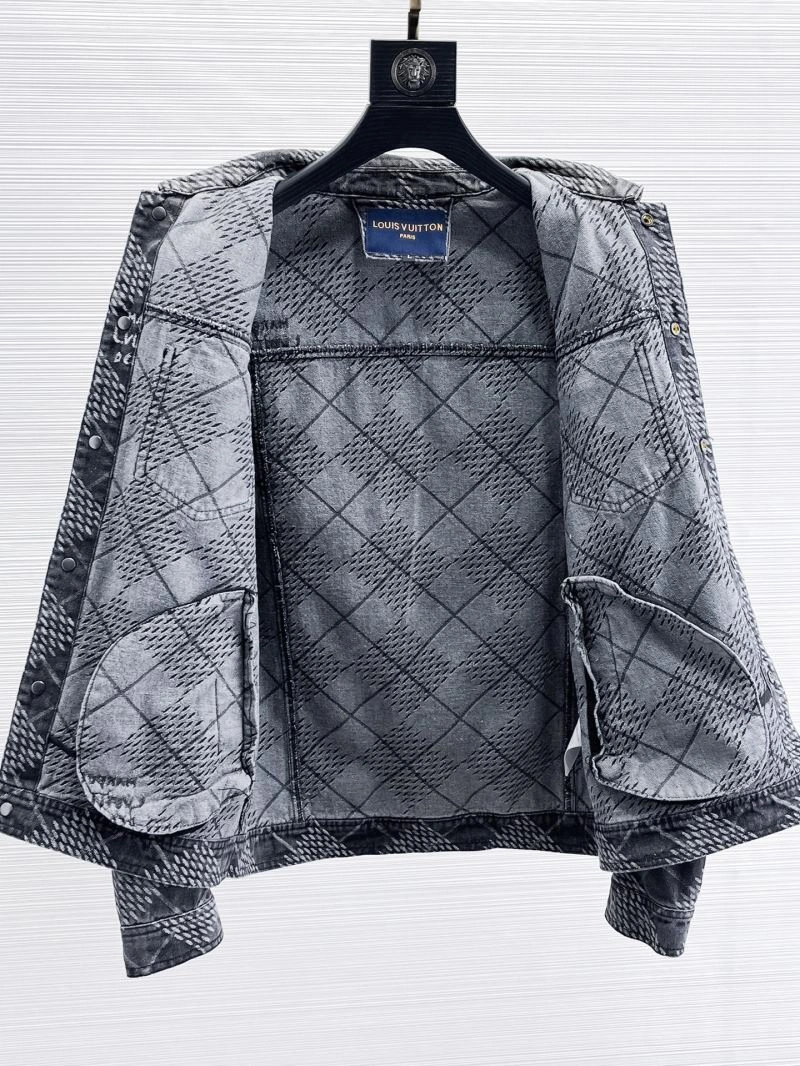 Louis Vuitton Outwear Sporty 133919