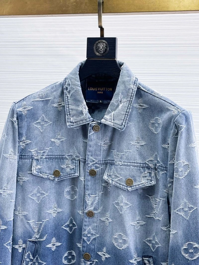 Lightweight Louis Vuitton Outwear 133917