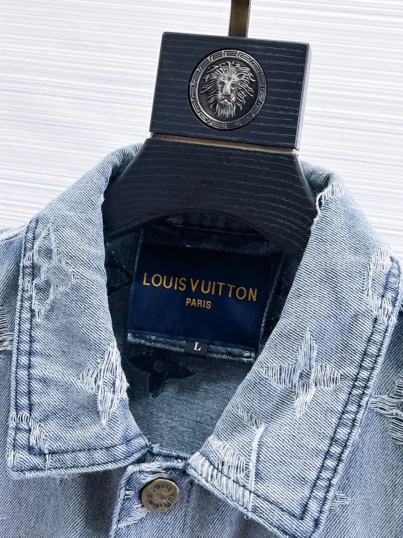 Lightweight Louis Vuitton Outwear 133917