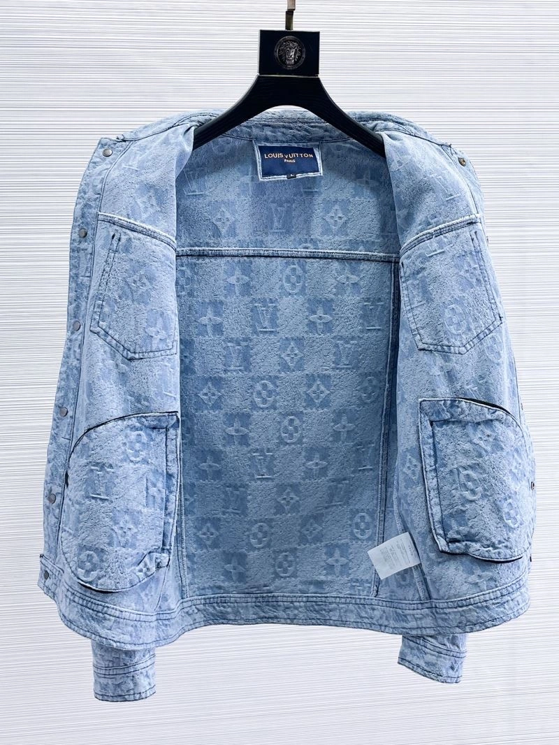 Soft Louis Vuitton Outwear 133908