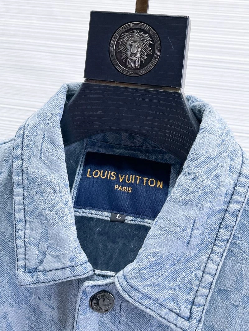 Soft Louis Vuitton Outwear 133908
