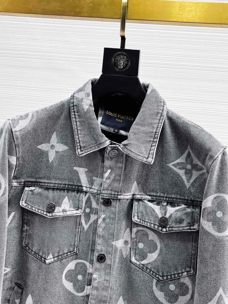 Louis Vuitton Outwear Effortless 133906