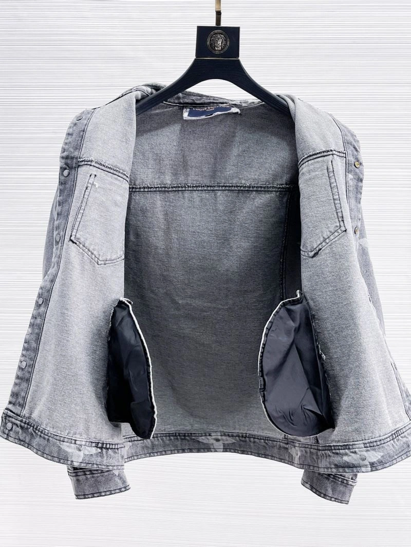 Louis Vuitton Outwear Effortless 133906