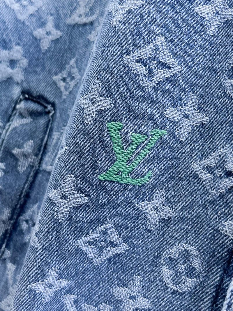 RelaxedFit Louis Vuitton Outwear 133912