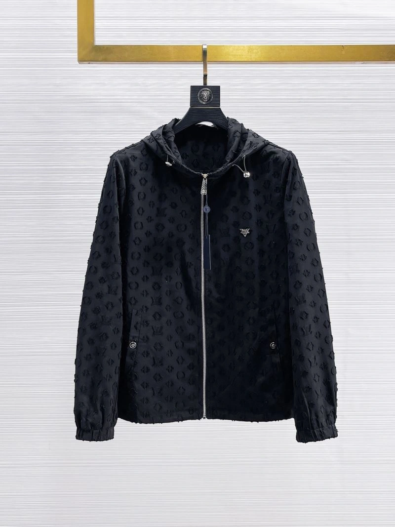 Stylish Louis Vuitton Outwear 133905