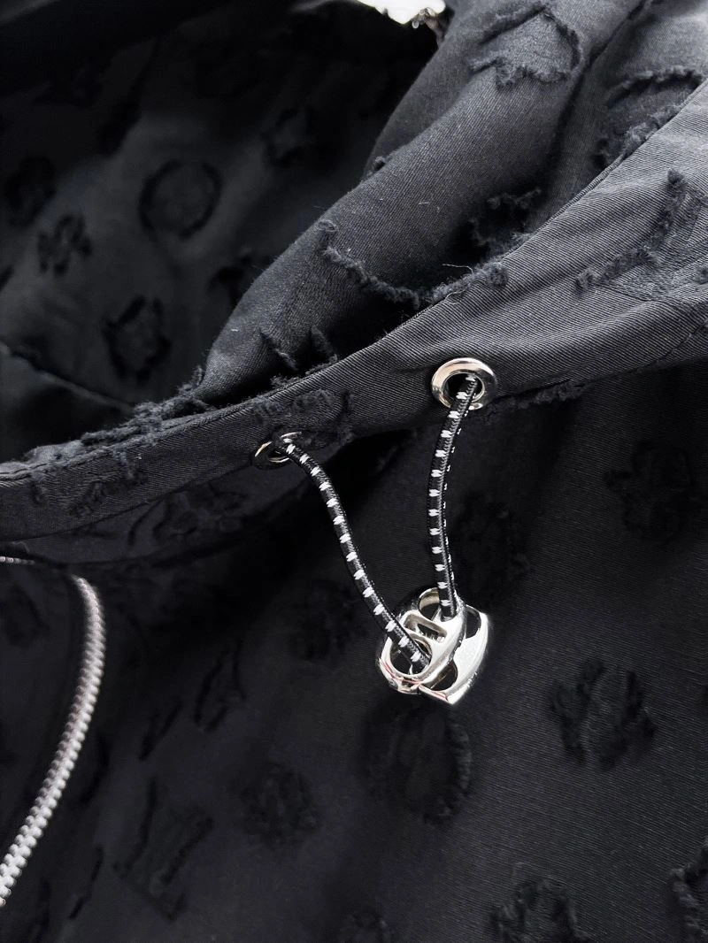 Stylish Louis Vuitton Outwear 133905