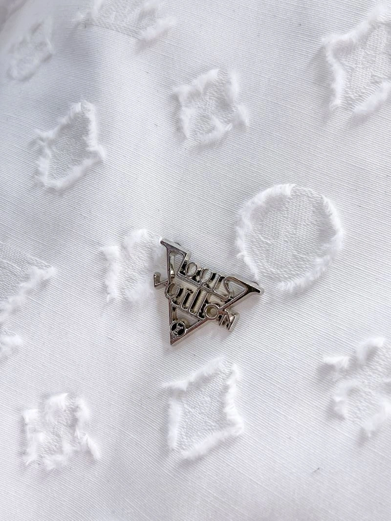 Cozy Louis Vuitton Outwear 133897