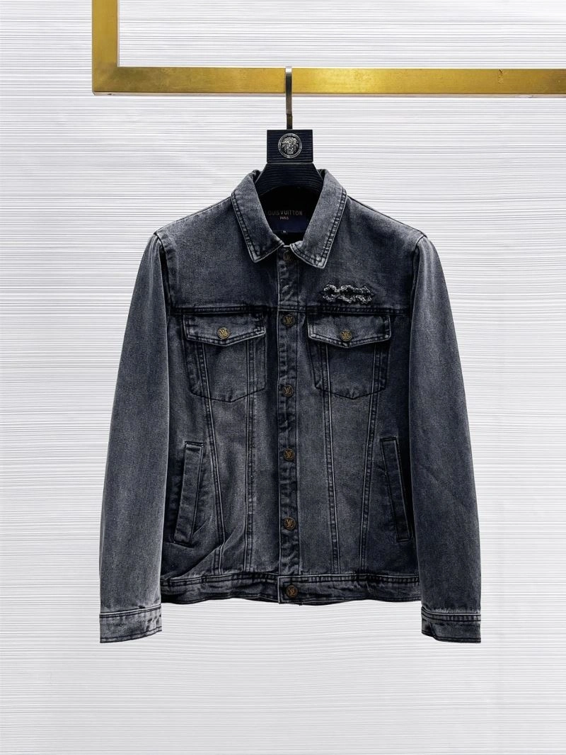Refined Louis Vuitton Outwear 133886