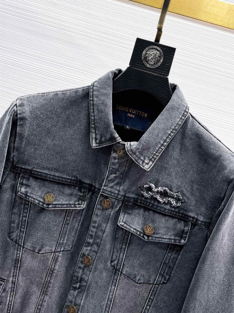 Refined Louis Vuitton Outwear 133886