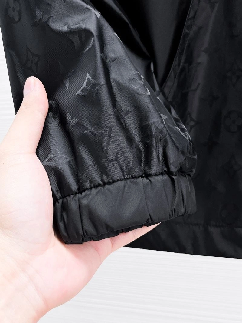 Premium Louis Vuitton Outwear 133884