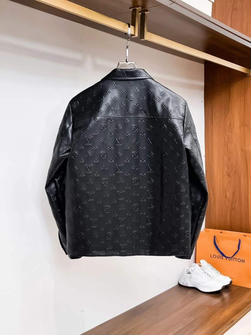 Resilient Louis Vuitton Outwear 133902