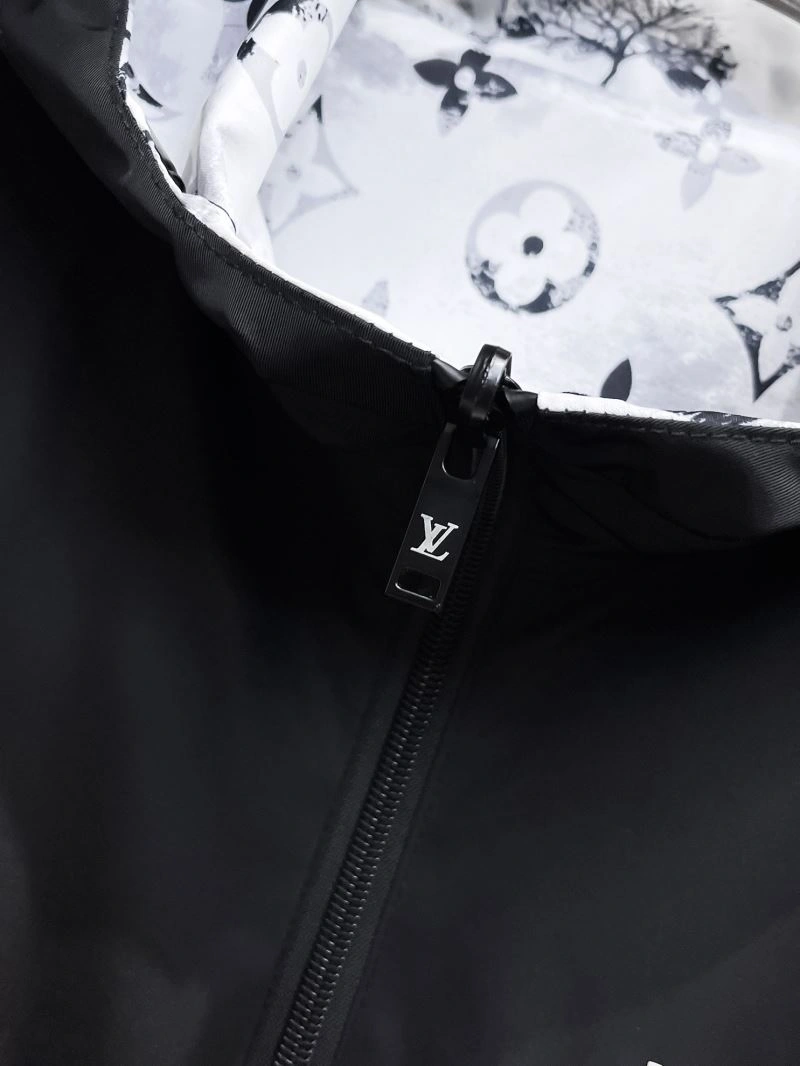 Durable Louis Vuitton Outwear 133909