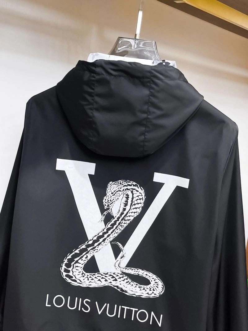 Durable Louis Vuitton Outwear 133909