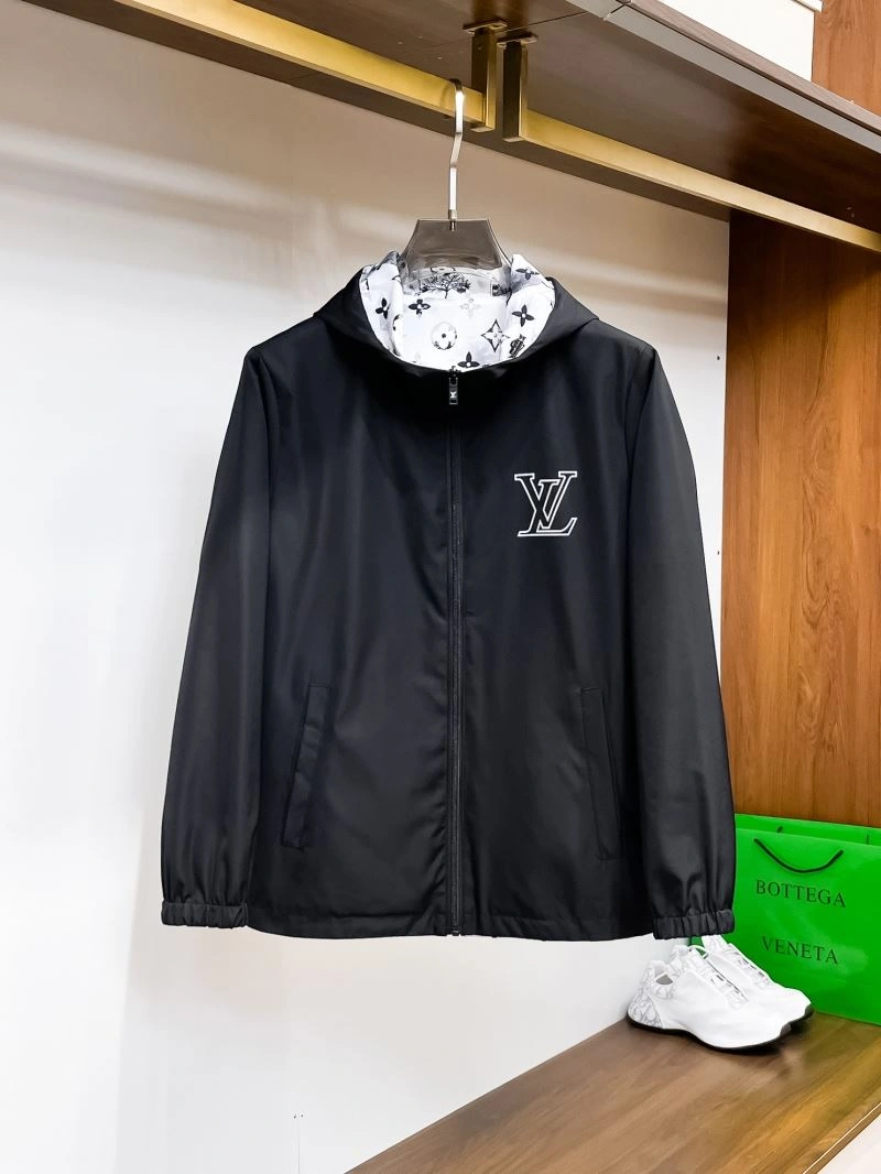 Durable Louis Vuitton Outwear 133909