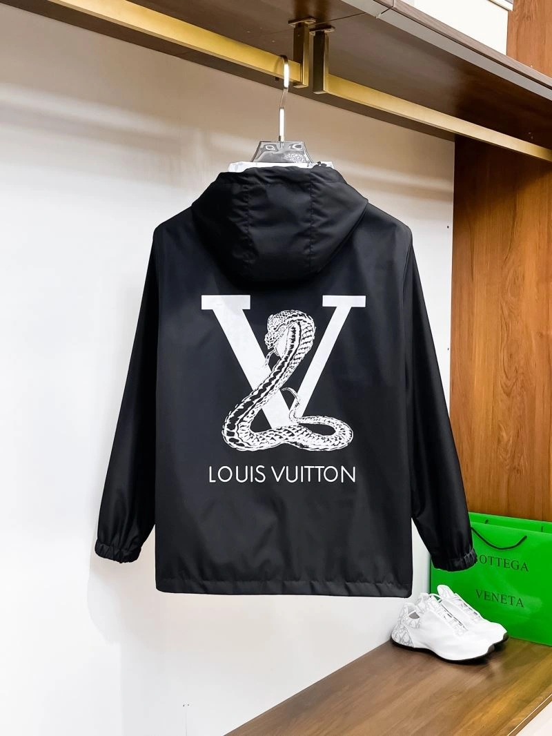 Durable Louis Vuitton Outwear 133909