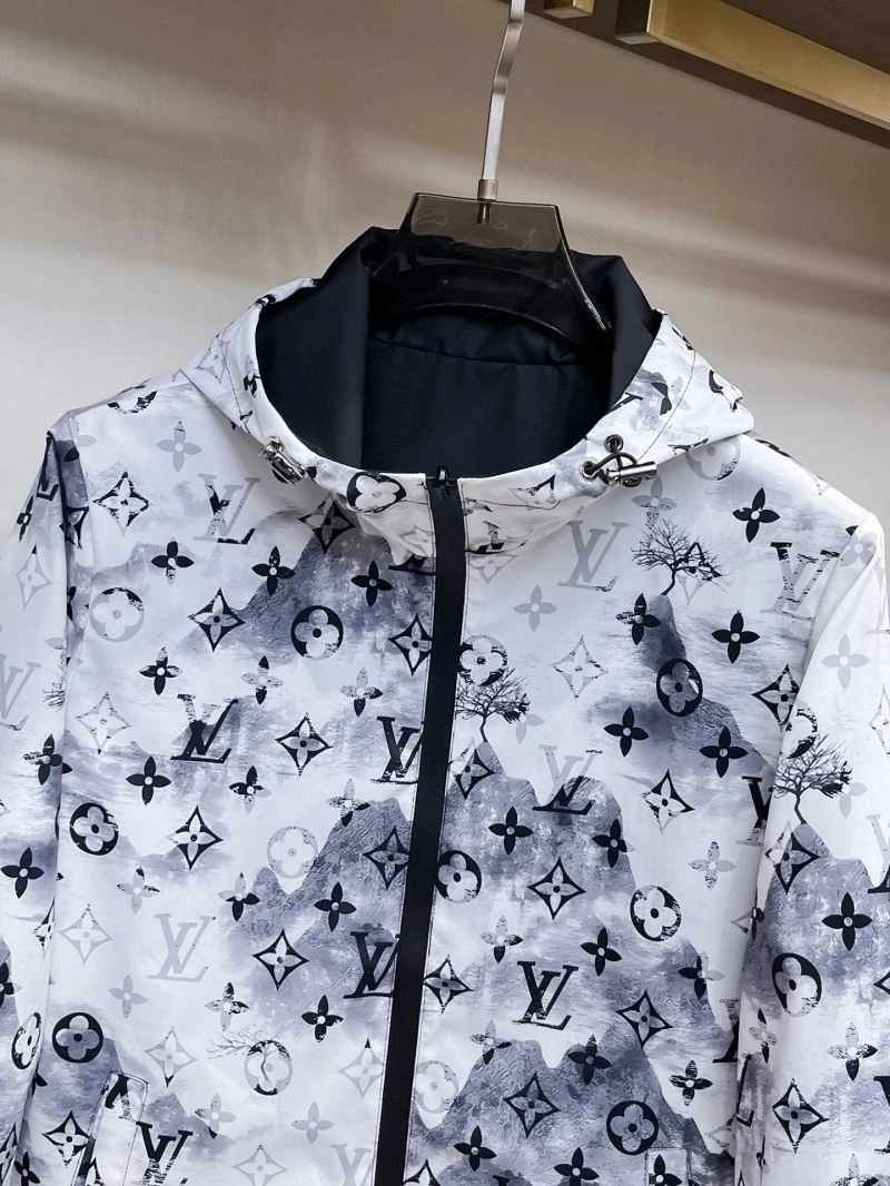 Durable Louis Vuitton Outwear 133909