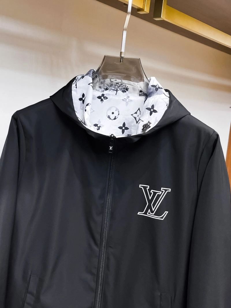 Durable Louis Vuitton Outwear 133909