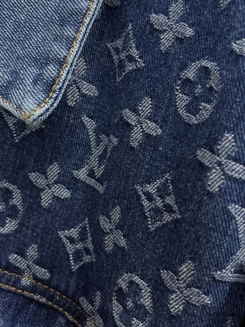 Louis Vuitton Outwear Trendsetting 133885