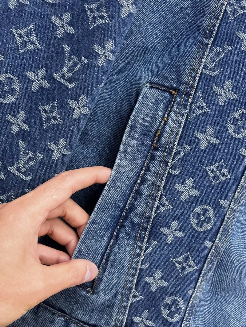 Louis Vuitton Outwear Trendsetting 133885