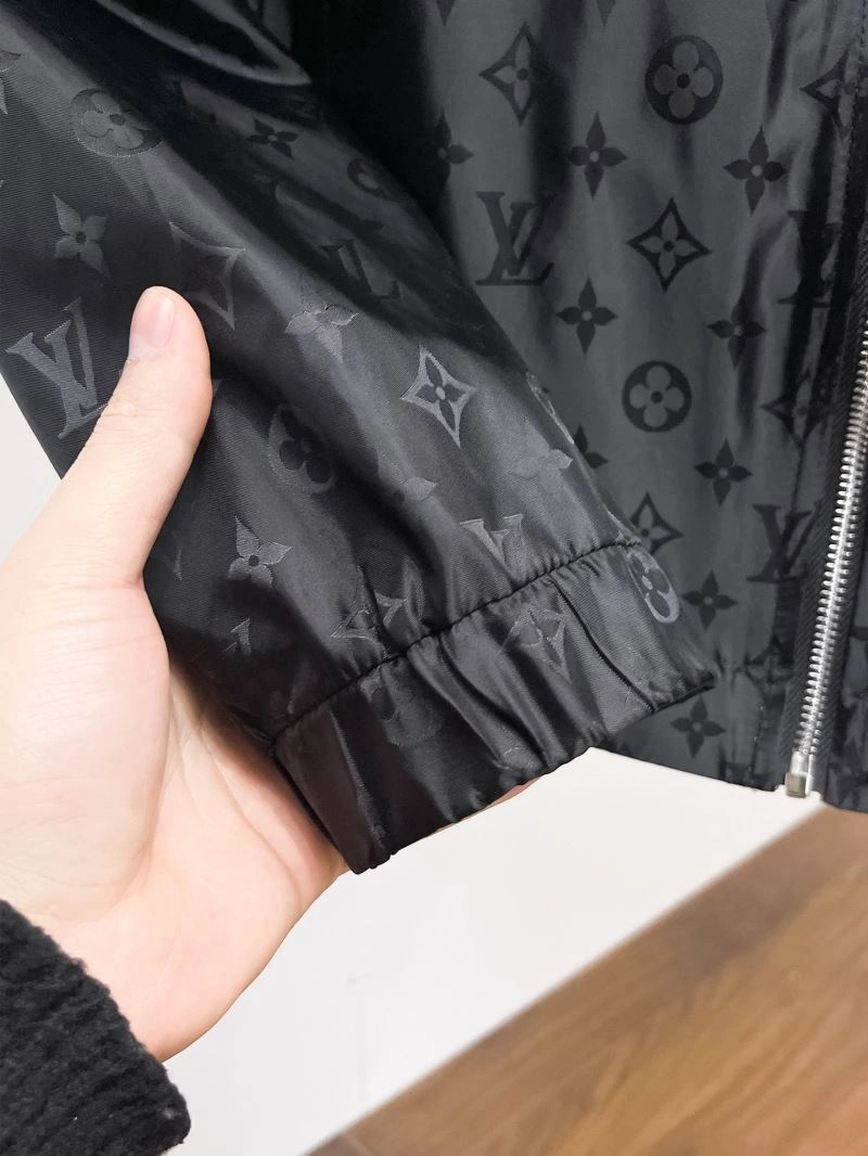 Louis Vuitton Outwear WaterResistant 133889