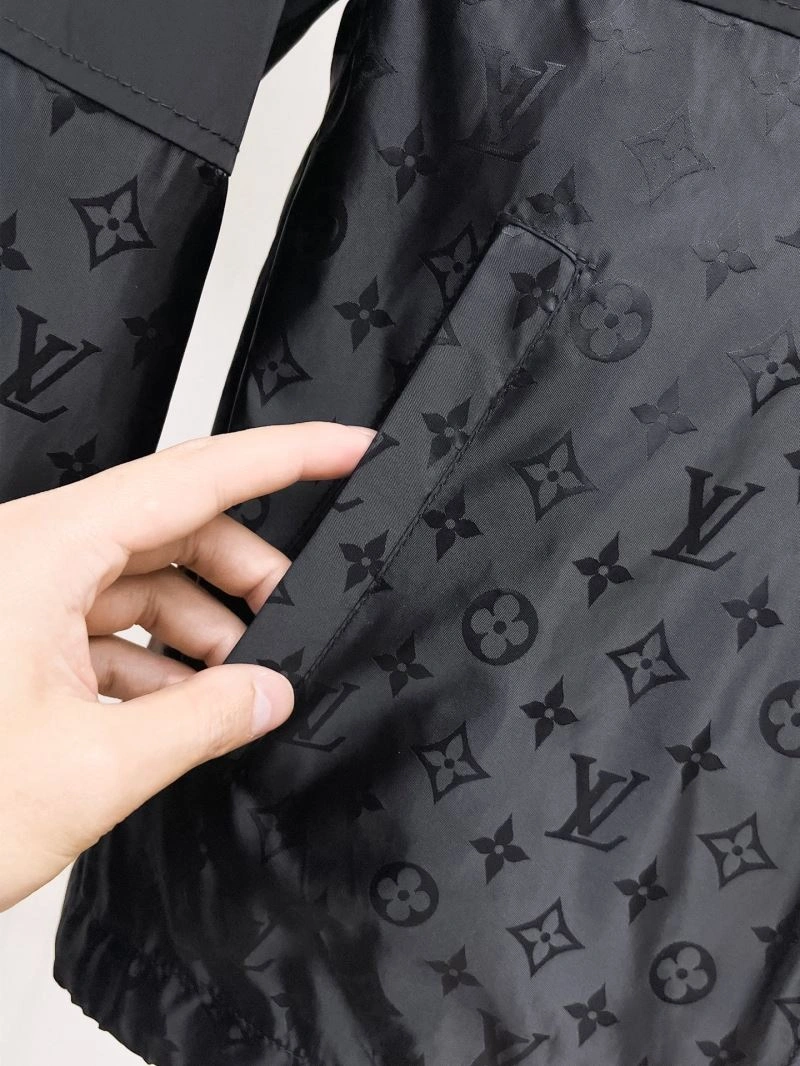 Louis Vuitton Outwear WaterResistant 133889