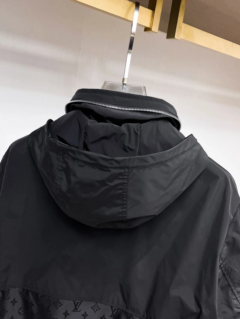 Louis Vuitton Outwear WaterResistant 133889