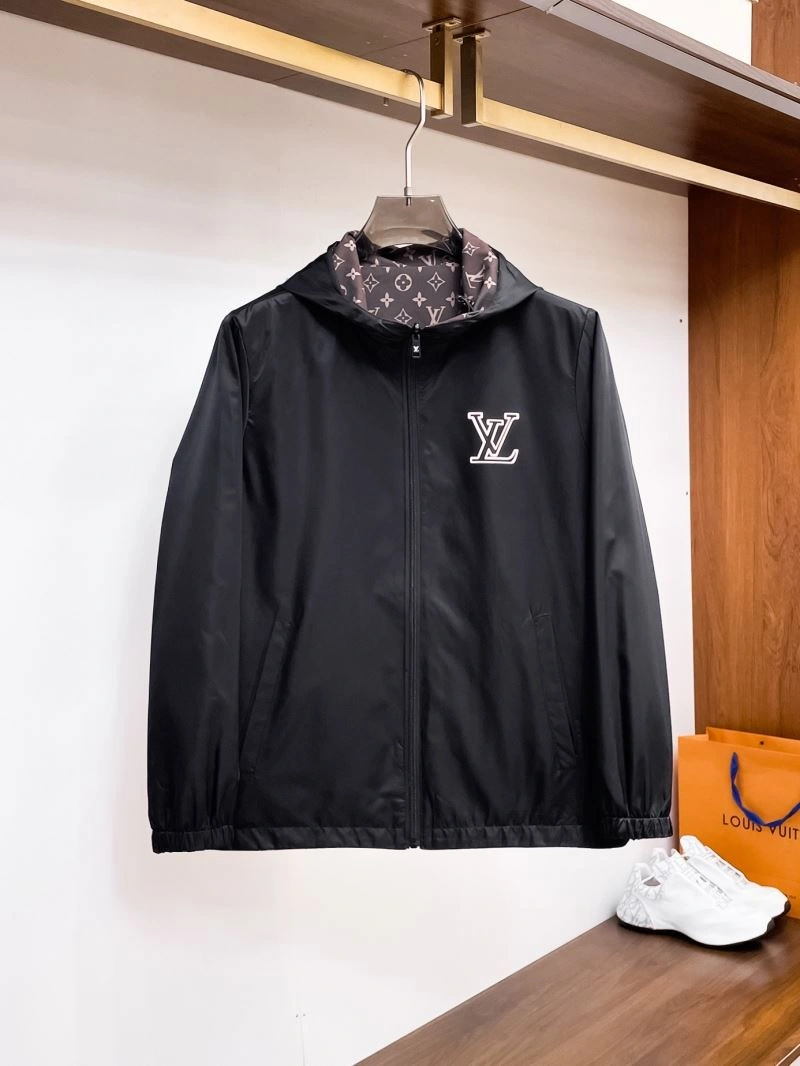 Attractive Louis Vuitton Outwear 133903