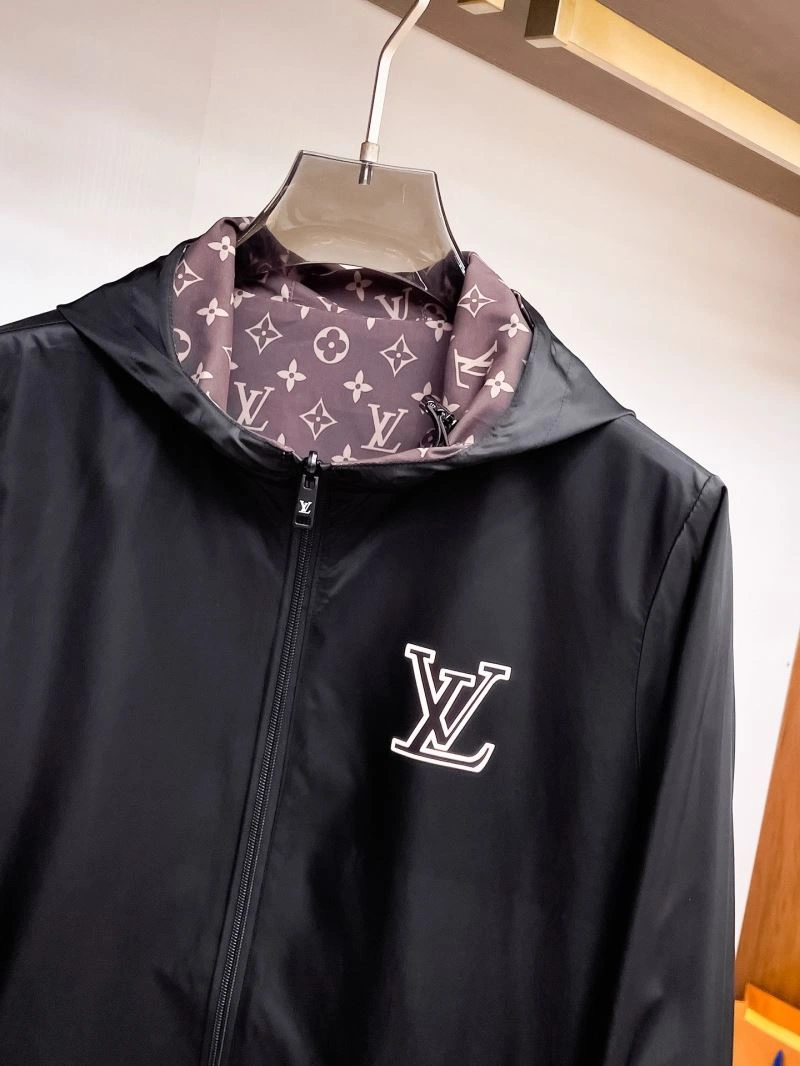 Attractive Louis Vuitton Outwear 133903