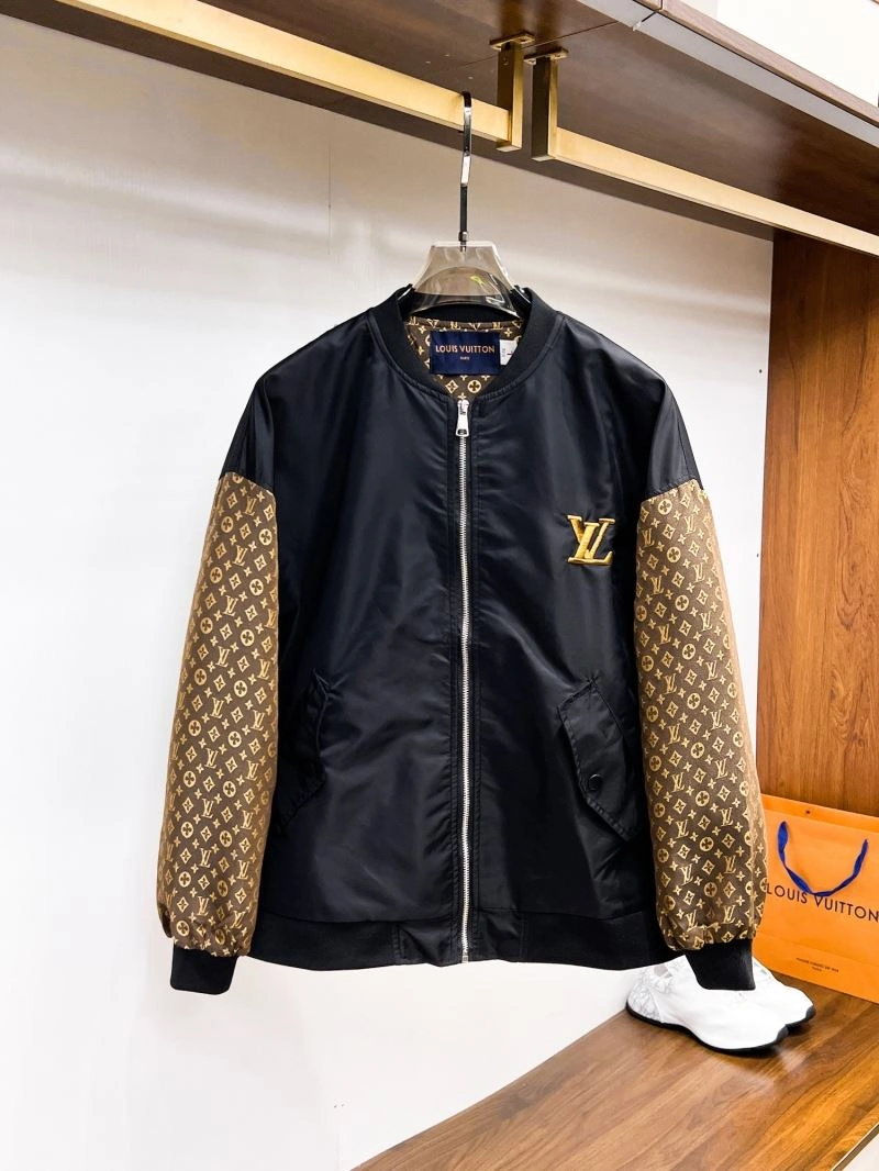 AllSeason Louis Vuitton Outwear 133891
